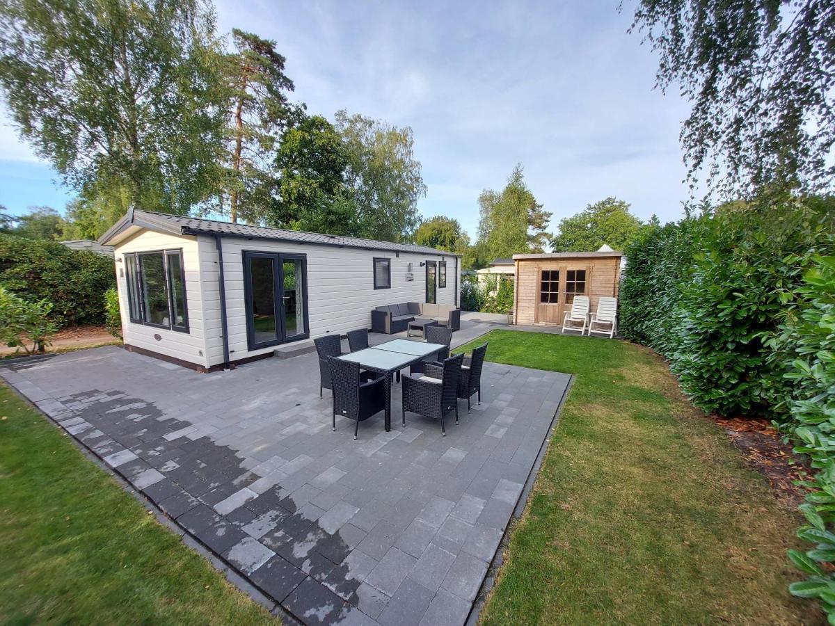 Chalet Wanama. Gelegen Op Het Vakantiepark Het Lierderholt Op De Veluwe. Villa Beekbergen Ngoại thất bức ảnh