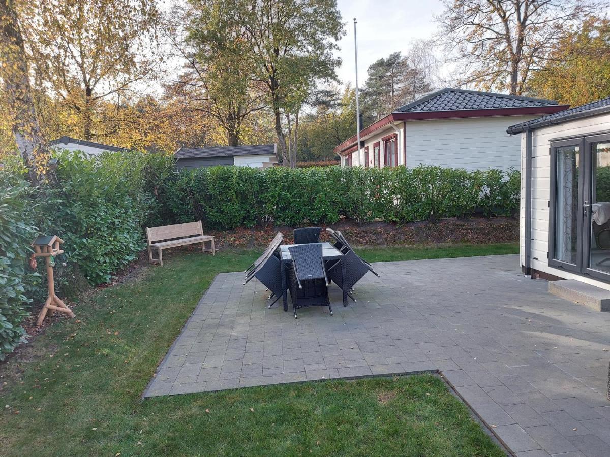 Chalet Wanama. Gelegen Op Het Vakantiepark Het Lierderholt Op De Veluwe. Villa Beekbergen Ngoại thất bức ảnh