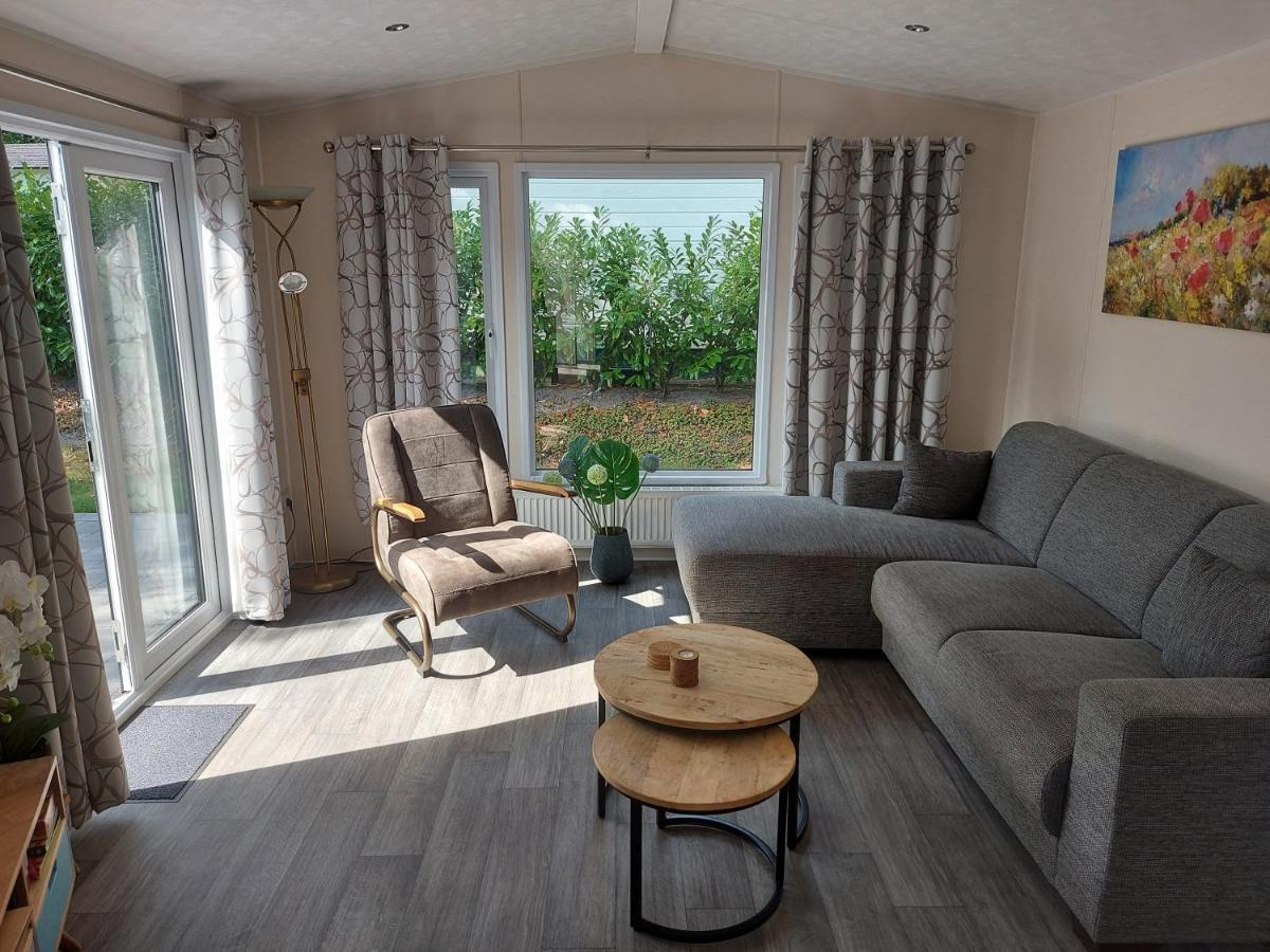 Chalet Wanama. Gelegen Op Het Vakantiepark Het Lierderholt Op De Veluwe. Villa Beekbergen Ngoại thất bức ảnh